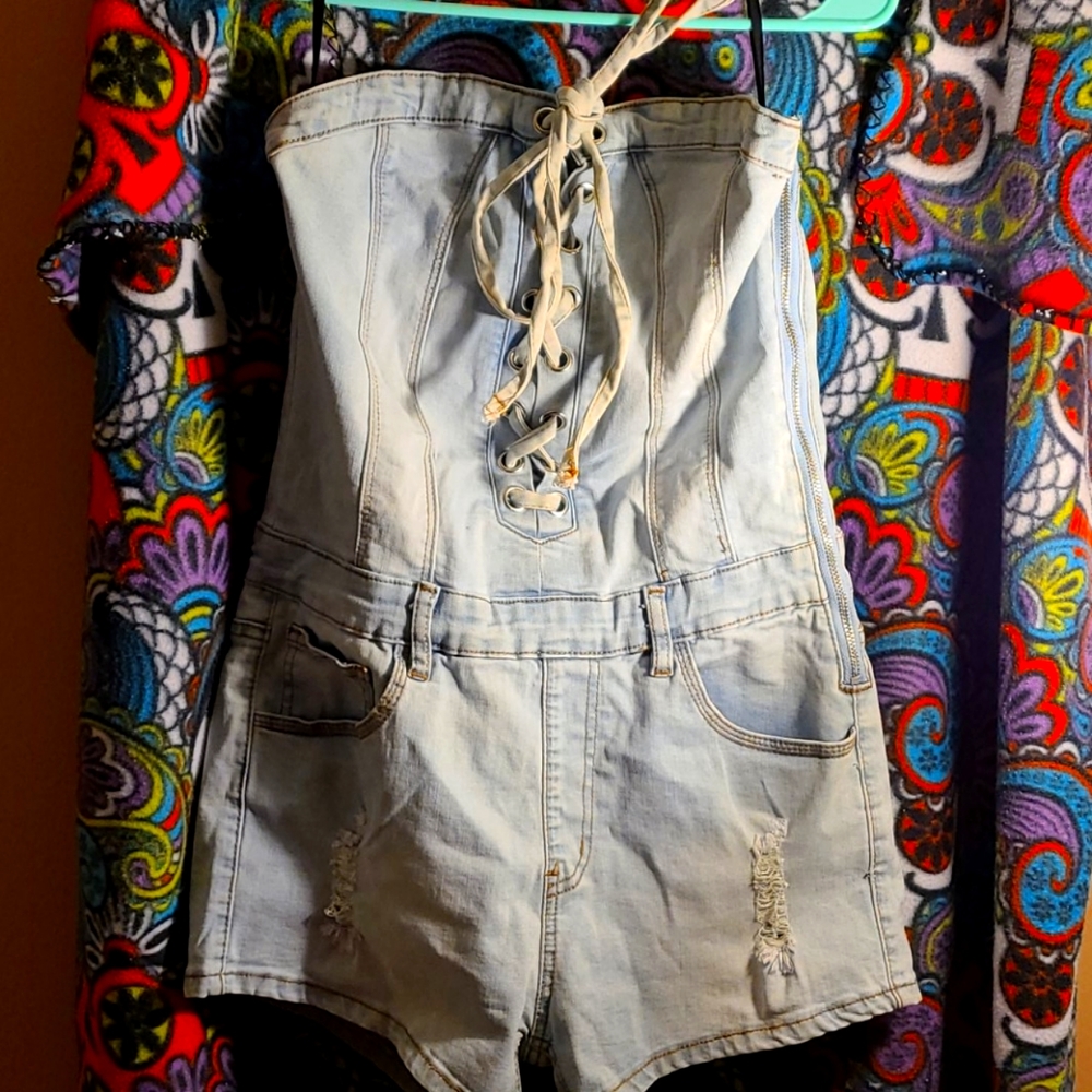Strapless Jean romper size large denim  L 10